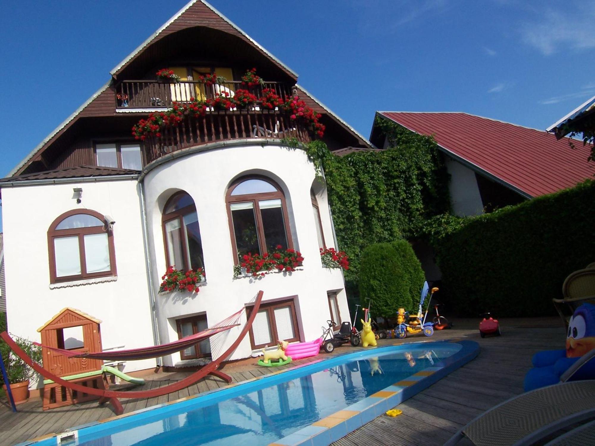 Po Kastonu & Spa Palanga Luaran gambar