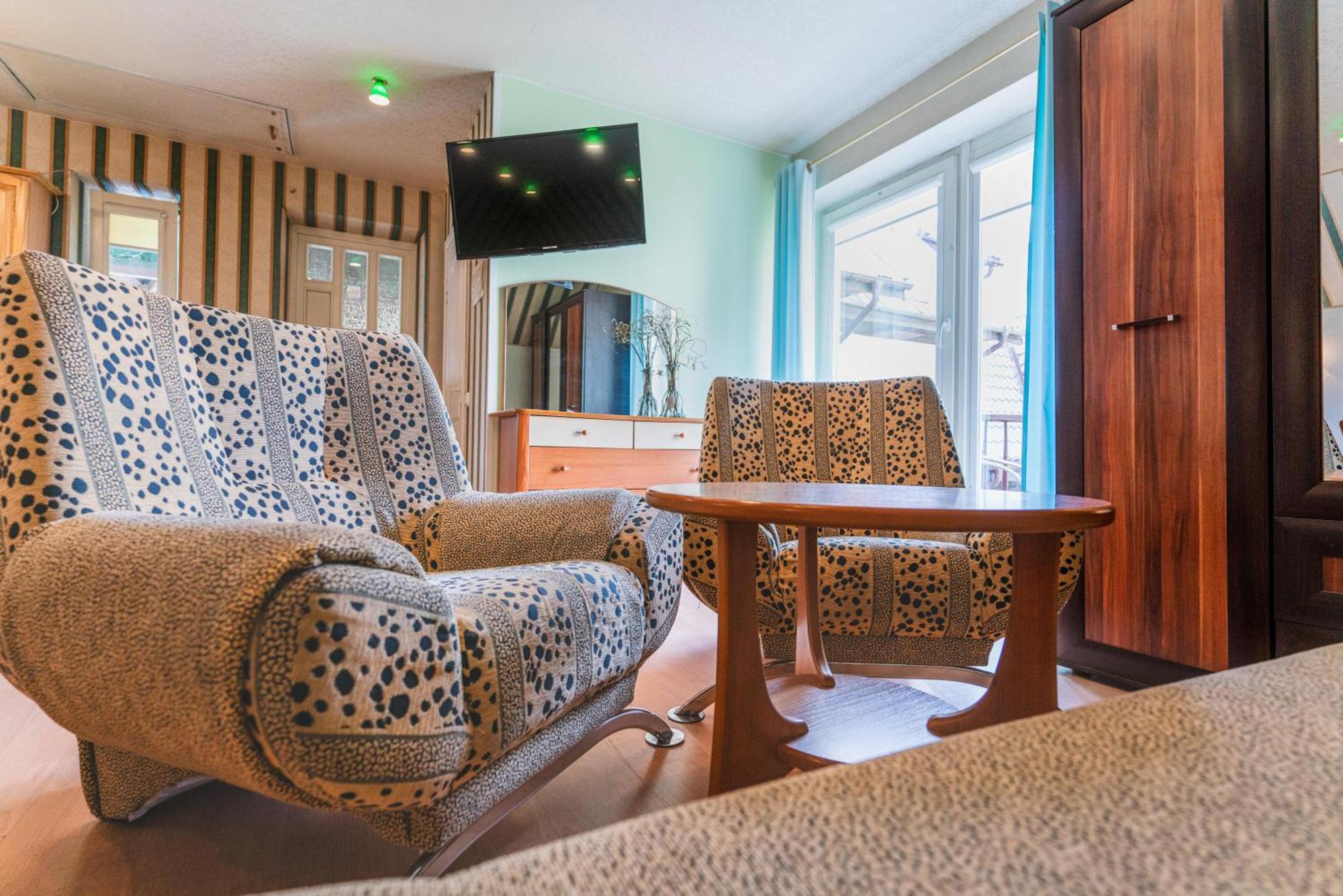 Po Kastonu & Spa Palanga Luaran gambar