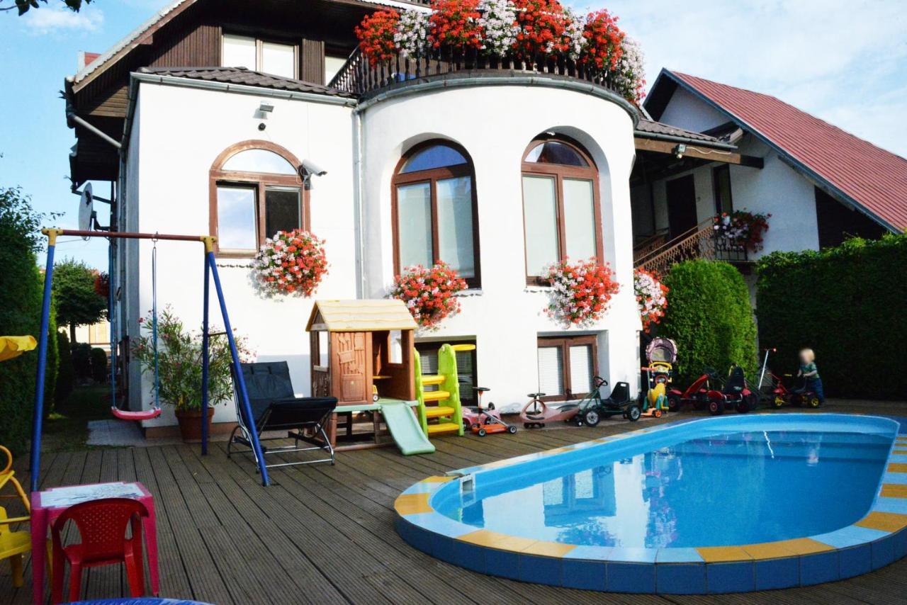 Po Kastonu & Spa Palanga Luaran gambar